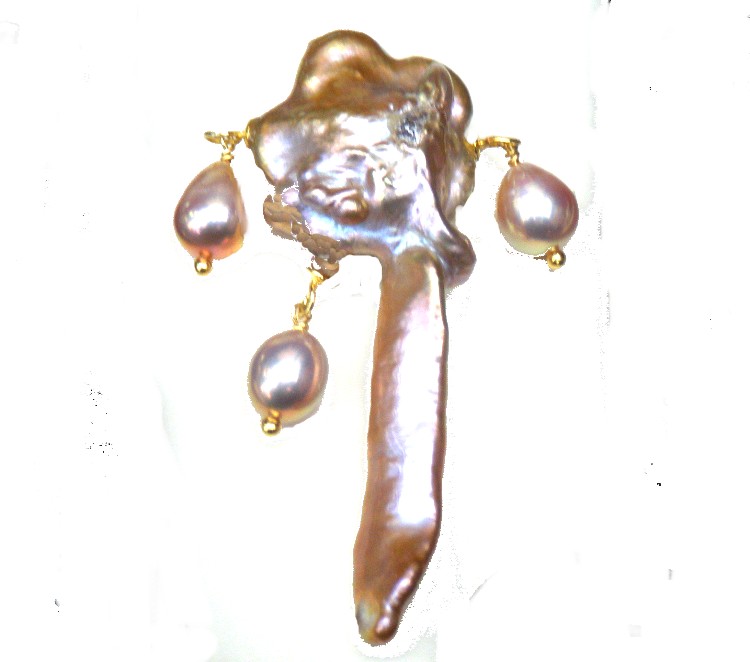 Natural Colours Pearl Brooch with Three Drops