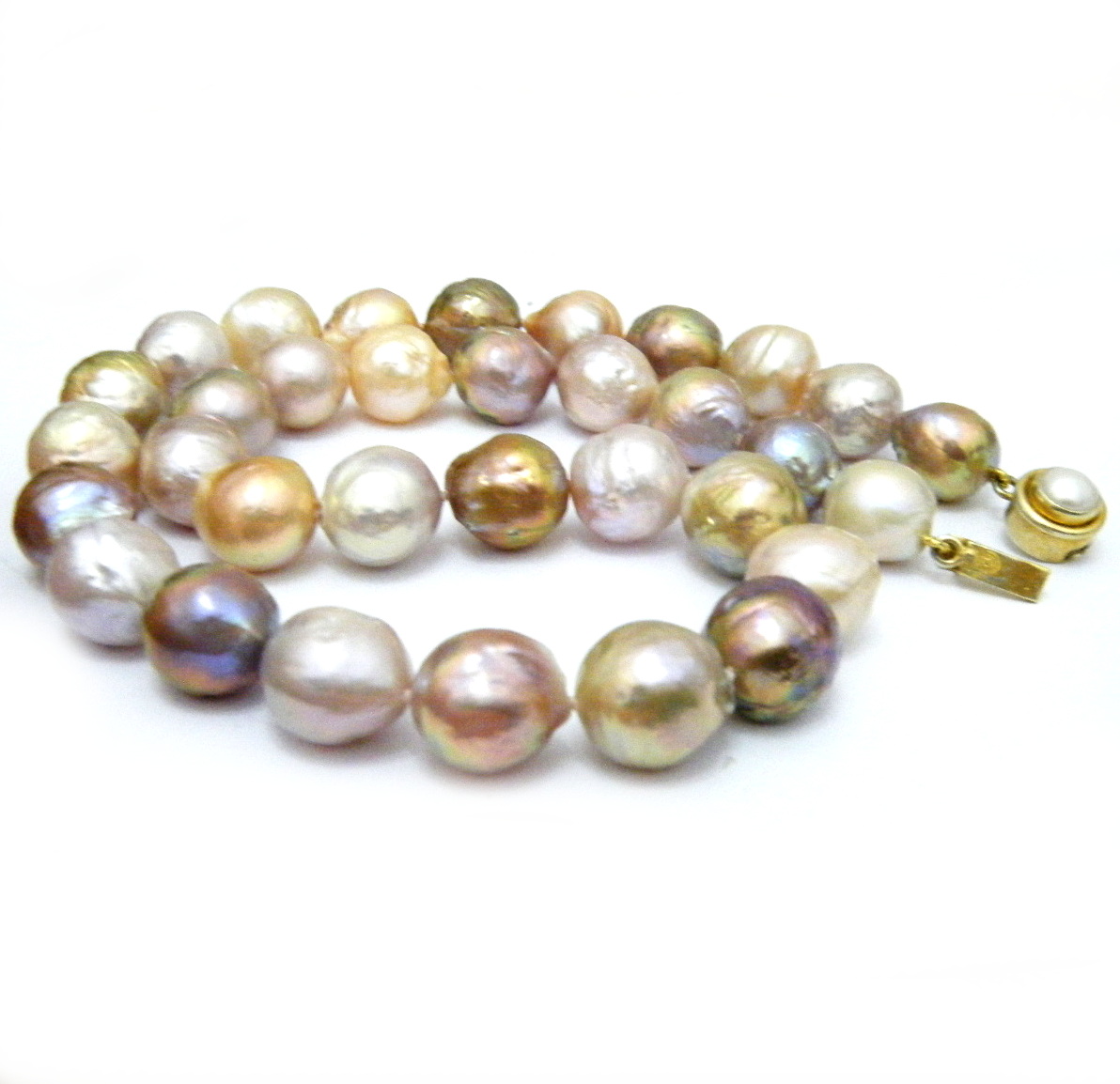 Ripple Pearl Necklaces